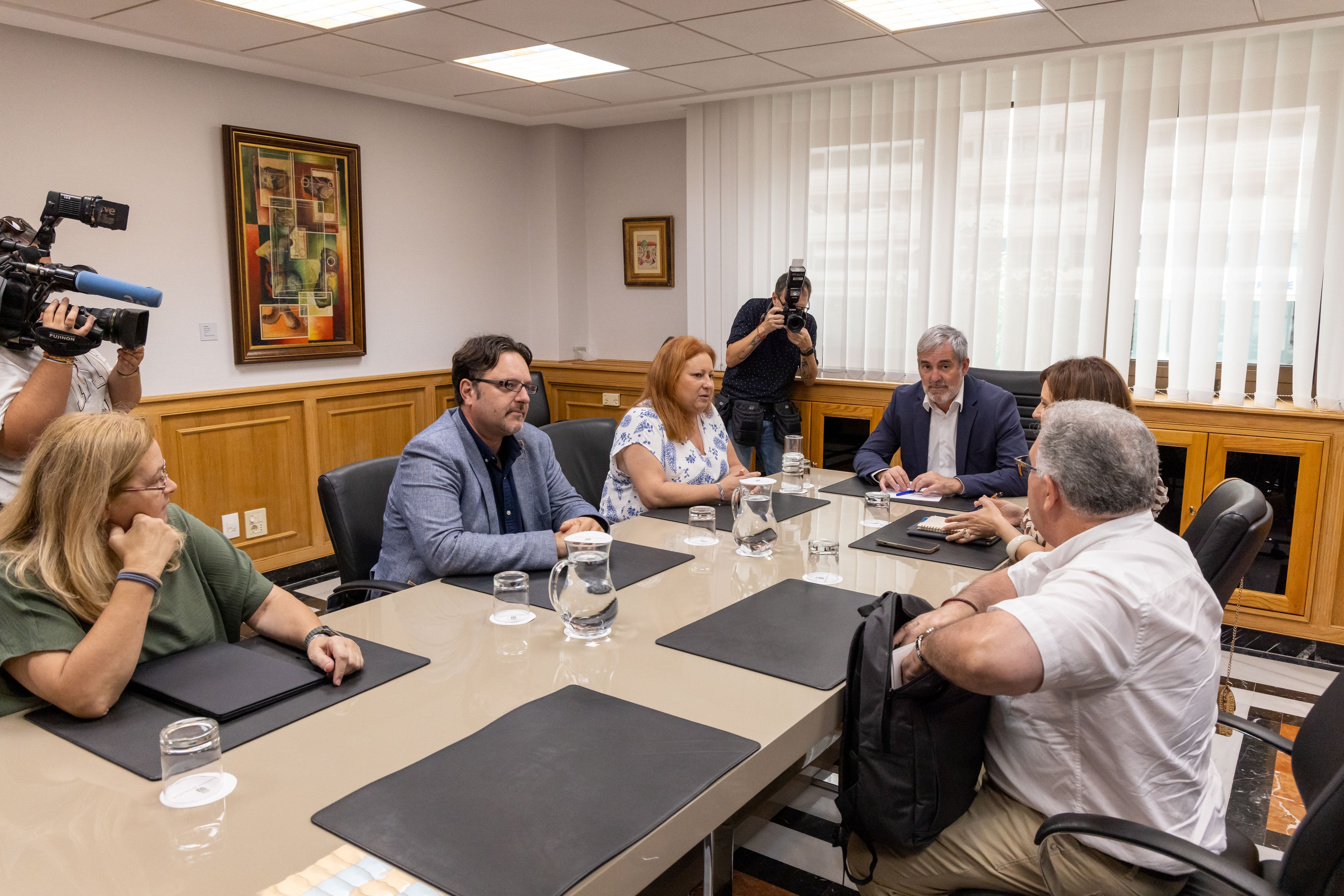 Más De Uno Canarias 02/09/2025 Noticias 7:20 Más De Uno Canarias 02/09/2025 Noticias 7:20