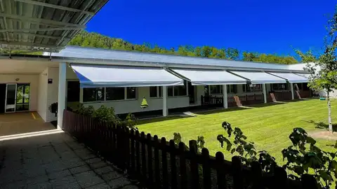 Colegio Público La Robleda en Cartes, Cantabria Colegio Público La Robleda en Cartes, Cantabria