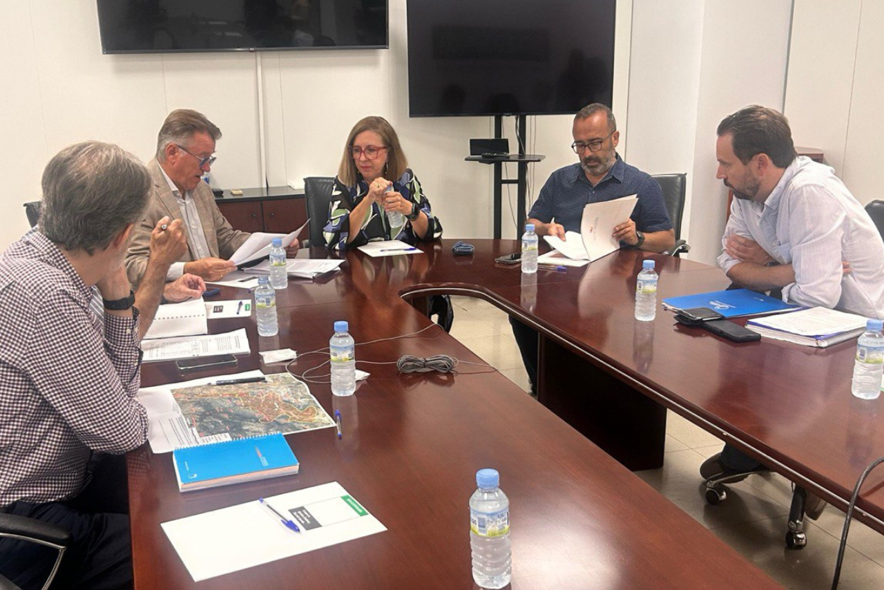 Diputación de Cáceres y Junta crean un comité técnico para abordar problemas de agua en los municipios afectados por los incendios Diputación de Cáceres y Junta crean un comité técnico para abordar problemas de agua en los municipios afectados por los incendios