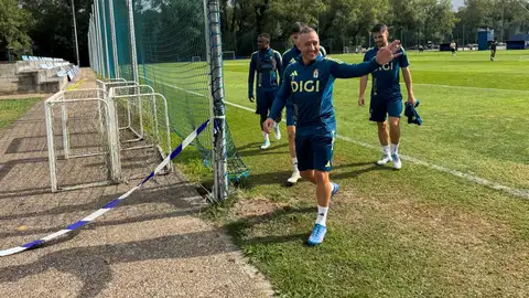 4-9 -2025 Hassan llega al entrenamiento junto a Cazorla, Reina y Brekalo 4-9 -2025 Hassan llega al entrenamiento junto a Cazorla, Reina y Brekalo