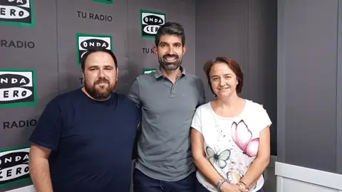 Juan Saura, Javier Lizaga y Elisa Alegre en la tertulia de Más de Uno Teruel TERTULIA
