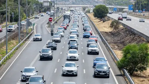 La DGT quiere implantar un nuevo radar con ruedas al estilo de Francia: funcionaría en estas zonas La DGT quiere implantar un nuevo radar con ruedas al estilo de Francia: funcionaría en estas zonas