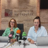 Cándida Tercero y Marta Sánchez del PP de Valdepeñas Cándida Tercero y Marta Sánchez del PP de Valdepeñas