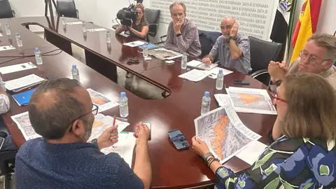 Reunión Junta-Diputación de Cáceres Reunión Junta-Diputación de Cáceres