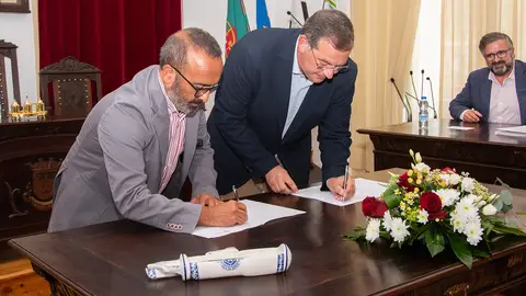 La provincia de Cáceres y la Beira Baixa formalizan su unión para impulsar una eurozona regional más integrada y atractiva La provincia de Cáceres y la Beira Baixa formalizan su unión para impulsar una eurozona regional más integrada y atractiva