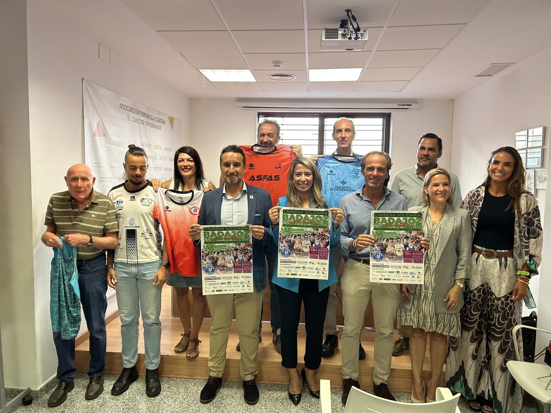 La XII Carrera Solidaria 'Badajoz contra el Cáncer' recaudará el 14 de septiembre fondos para la AECC La XII Carrera Solidaria 'Badajoz contra el Cáncer' recaudará el 14 de septiembre fondos para la AECC