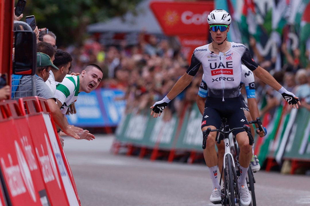 Juan Ayuso se apunta su segunda victoria en La Vuelta Juan Ayuso se apunta su segunda victoria en La Vuelta