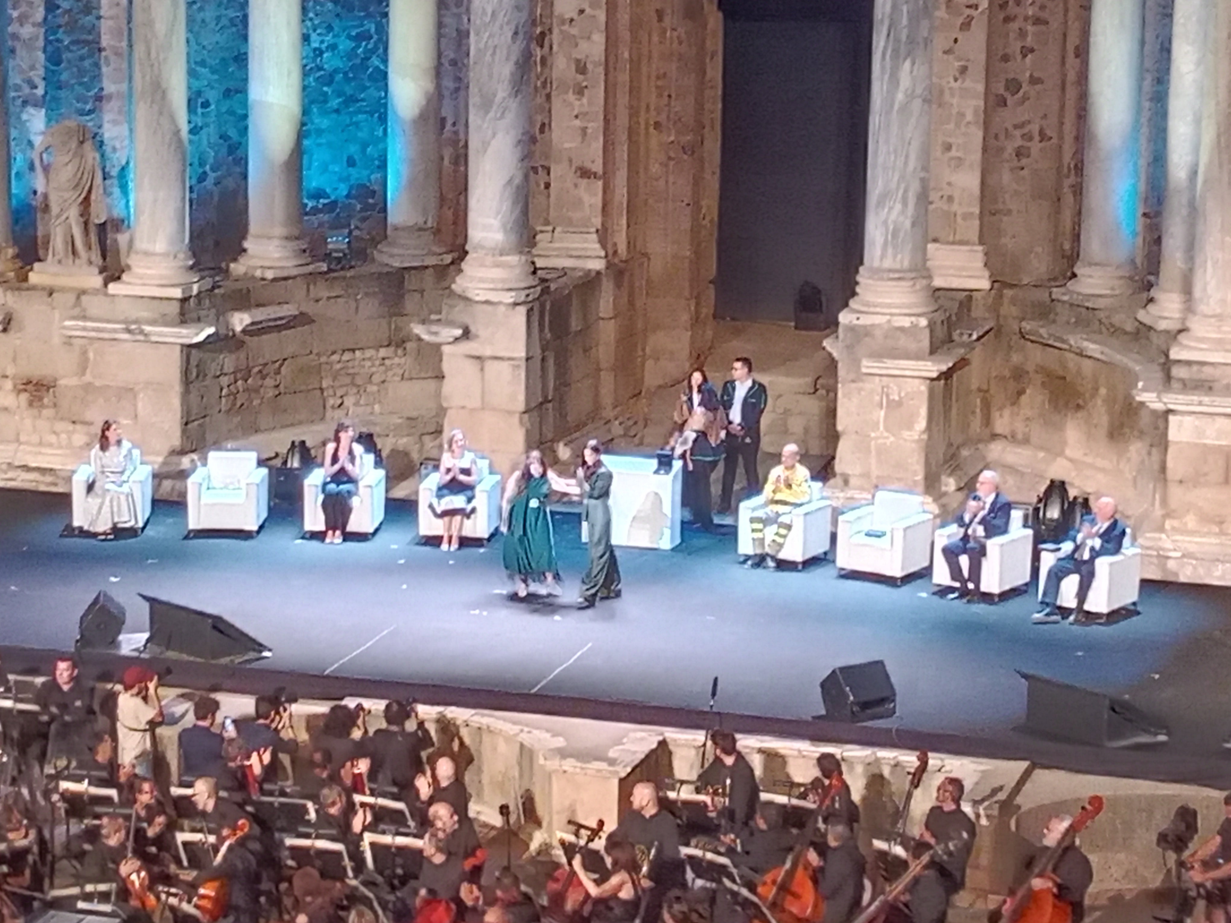 Escucha aquí el discurso íntegro de la actriz Carolina Yuste, Medalla de Extremadura 2025 Escucha aquí el discurso íntegro de la actriz Carolina Yuste, Medalla de Extremadura 2025