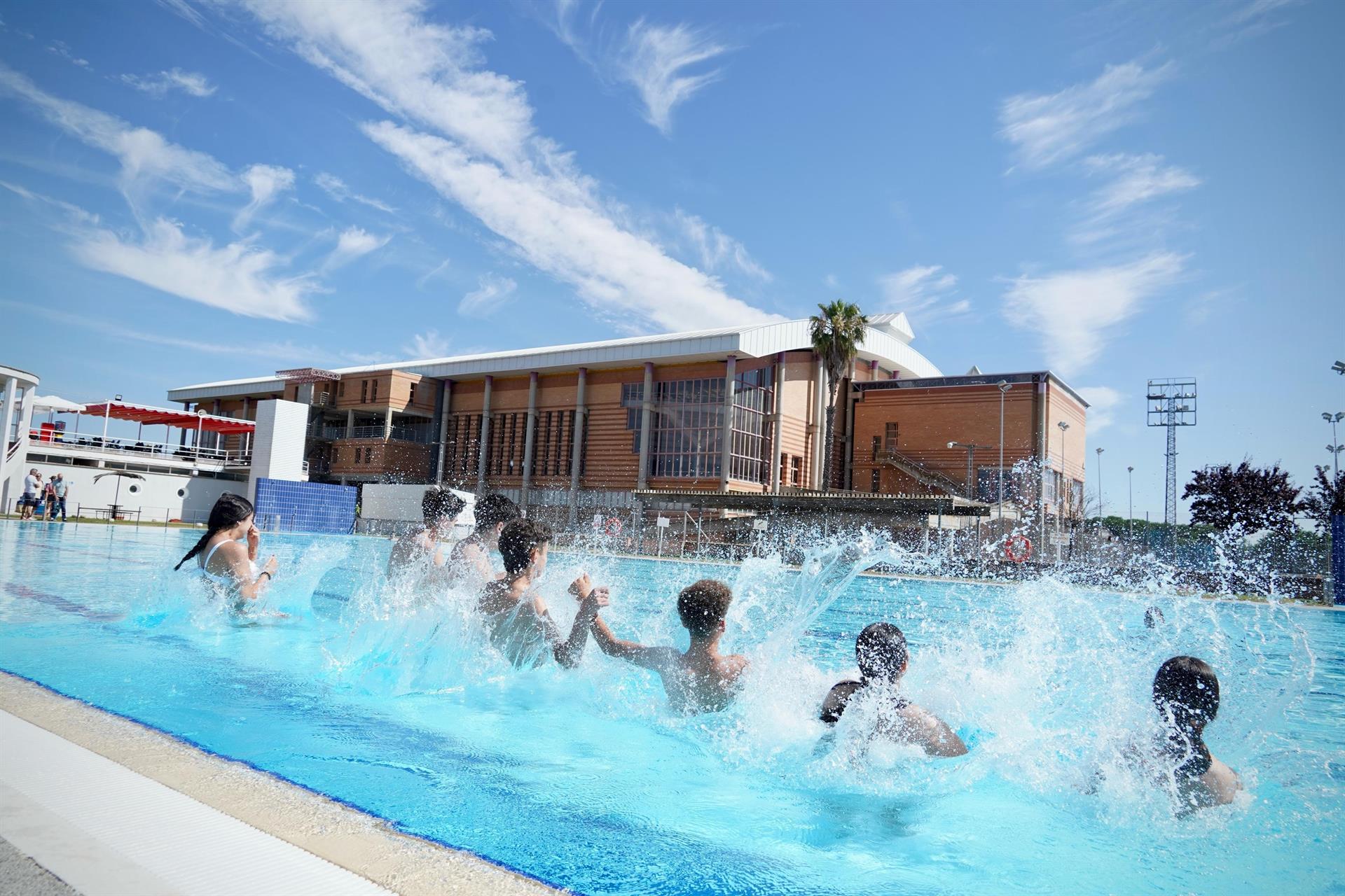 Más de 55.000 usuarios han disfrutado de las piscinas de Badajoz durante el verano Más de 55.000 usuarios han disfrutado de las piscinas de Badajoz durante el verano