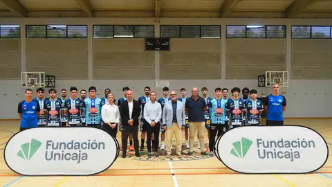 Fundación Unicaja renueva su patrocinio al Trops Málaga Fundación Unicaja renueva su patrocinio al Trops Málaga
