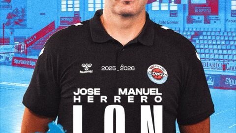 Herrero Lon - entrenador del Sinf&iacute;n