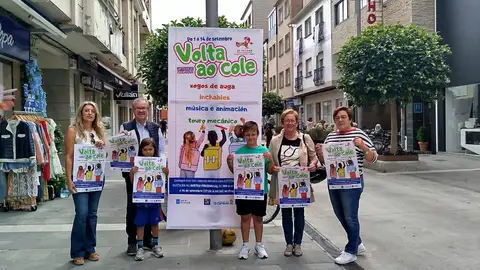 Emgrobes celebra a “Volta ao Cole” con premios e unha festa infantil en O Grove María Gómez, xerente de asociación de comerciantes e empresarios Emgrobes, incide en que esta clase de campañas pretenden dar continuidade o dinamismo económico da temporada do verán, e lembra que consumir no concello de O Grove ten premio.