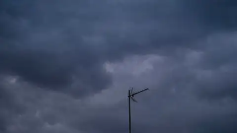 Cielo muy nuboso en Elche. Foto de archivo Cielo muy nuboso en Elche. Foto de archivo