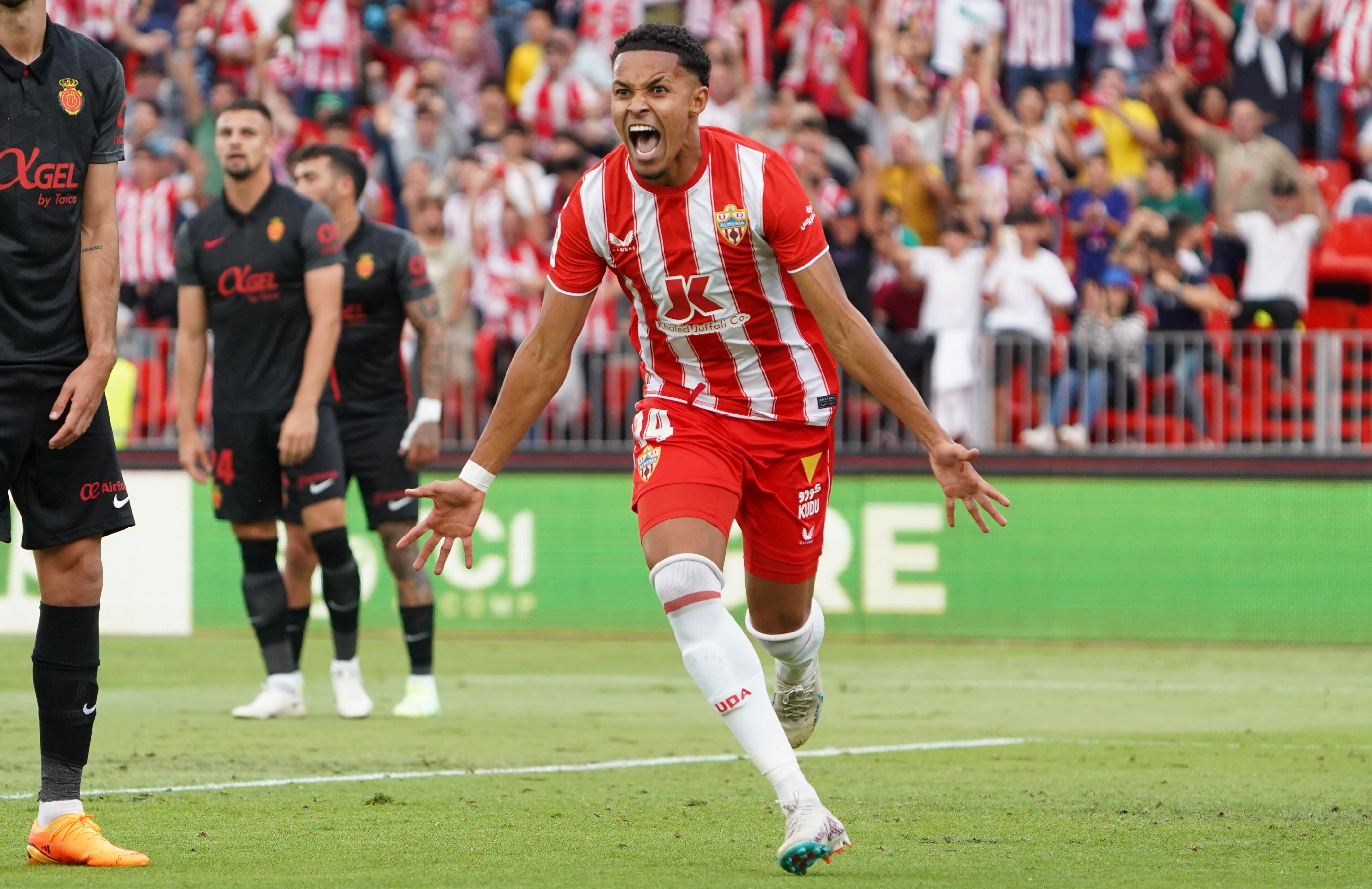 Lázaro Vinícius y Luis Maximiano dejan la UD Almería rumbo a Arabia Saudí Lázaro Vinícius y Luis Maximiano dejan la UD Almería rumbo a Arabia Saudí