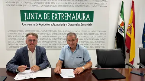 La Junta firma un convenio con el Ayuntamiento de Aljucén para invertir 201.000 euros en la mejora de abastecimiento de agua La Junta firma un convenio con el Ayuntamiento de Aljucén para invertir 201.000 euros en la mejora de abastecimiento de agua