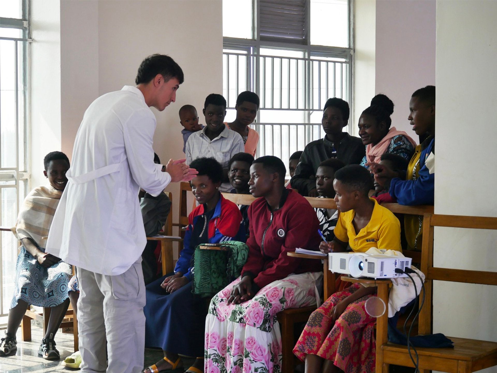 La UMH de Elche cierra una nueva edición del programa de voluntariado en Ruanda con una participación de catorce personas La UMH de Elche cierra una nueva edición del programa de voluntariado en Ruanda con una participación de catorce personas