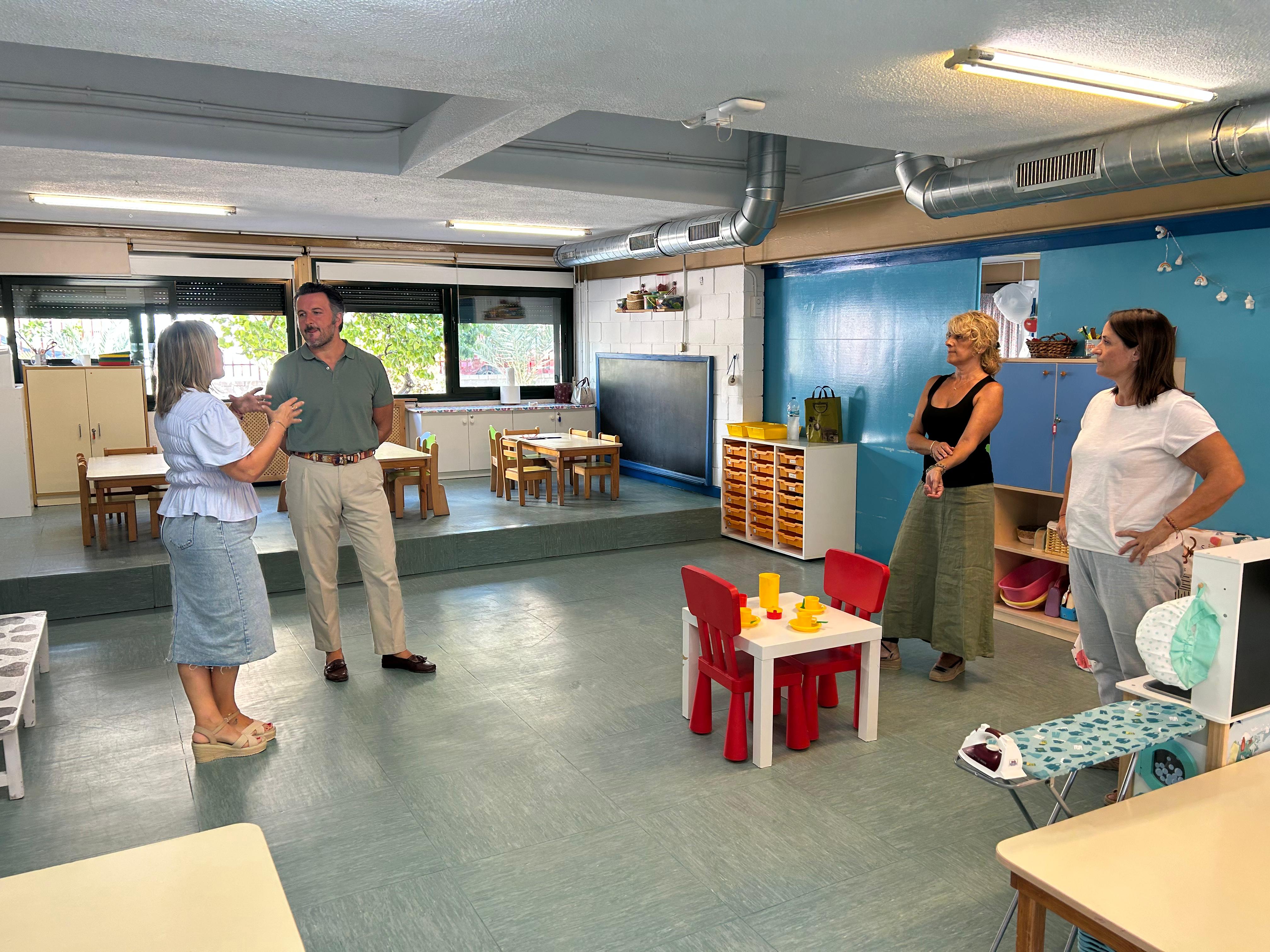 El Ayuntamiento de Elche valorará poner climatización en todos los colegios públicos El Ayuntamiento de Elche valorará poner climatización en todos los colegios públicos