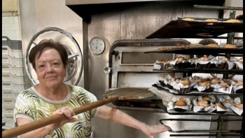 Dolores Hurtado en su obrador