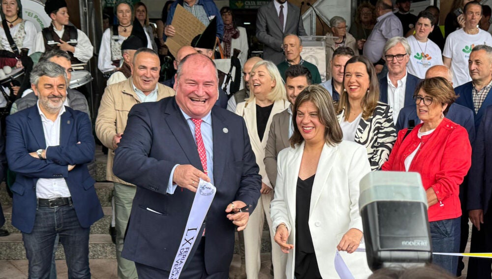 Cesar Álvarez, justifica el cambio de fecha de la feria ECO-21 y del uso del pabellón.