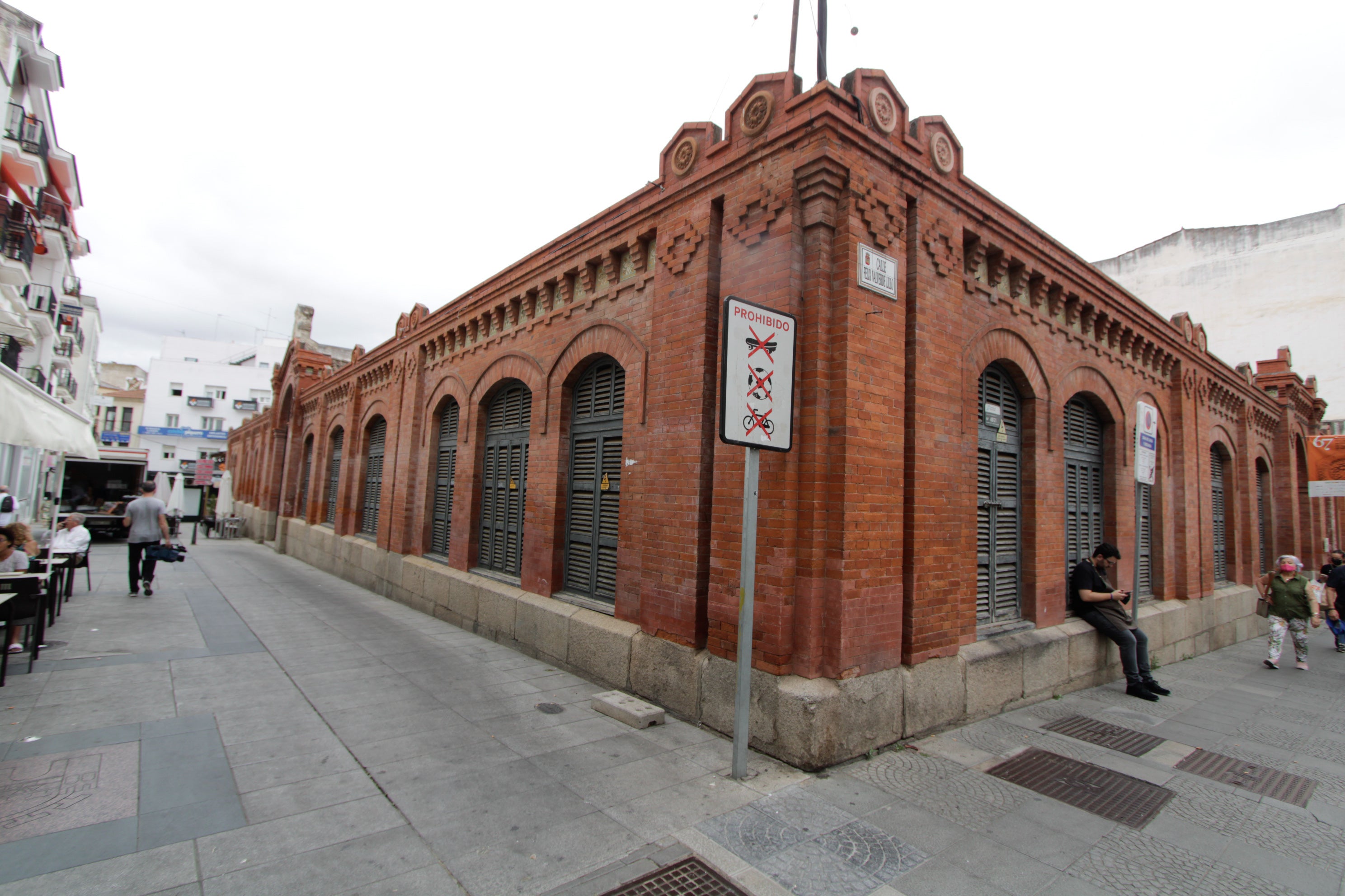 La reforma del Mercado de Calatrava de Mérida para convertirlo en el museo de Historia se adjudica a Ferrovial por 3,5 millones La reforma del Mercado de Calatrava de Mérida para convertirlo en el museo de Historia se adjudica a Ferrovial por 3,5 millones