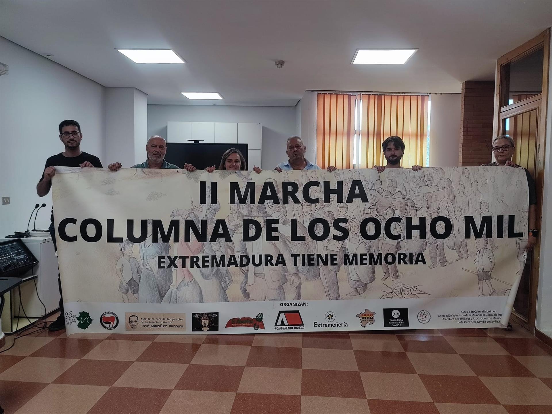 Una decena de colectivos convocan la segunda marcha de la Columna de los 8.000 el 21 de septiembre en Fuente del Arco Una decena de colectivos convocan la segunda marcha de la Columna de los 8.000 el 21 de septiembre en Fuente del Arco