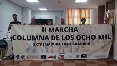 Una decena de colectivos convocan la segunda marcha de la Columna de los 8.000 el 21 de septiembre en Fuente del Arco Una decena de colectivos convocan la segunda marcha de la Columna de los 8.000 el 21 de septiembre en Fuente del Arco