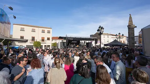La Feria de la Castaña, la del Almendro en Flor, Las Coles con Buche y Agroalimentaria de Valdefuentes nuevas fiestas de interés La Feria de la Castaña, la del Almendro en Flor, Las Coles con Buche y Agroalimentaria de Valdefuentes nuevas fiestas de interés