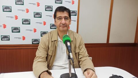 José Manuel Caballero en los estudios de Onda Cero Ciudad Real José Manuel Caballero en los estudios de Onda Cero Ciudad Real