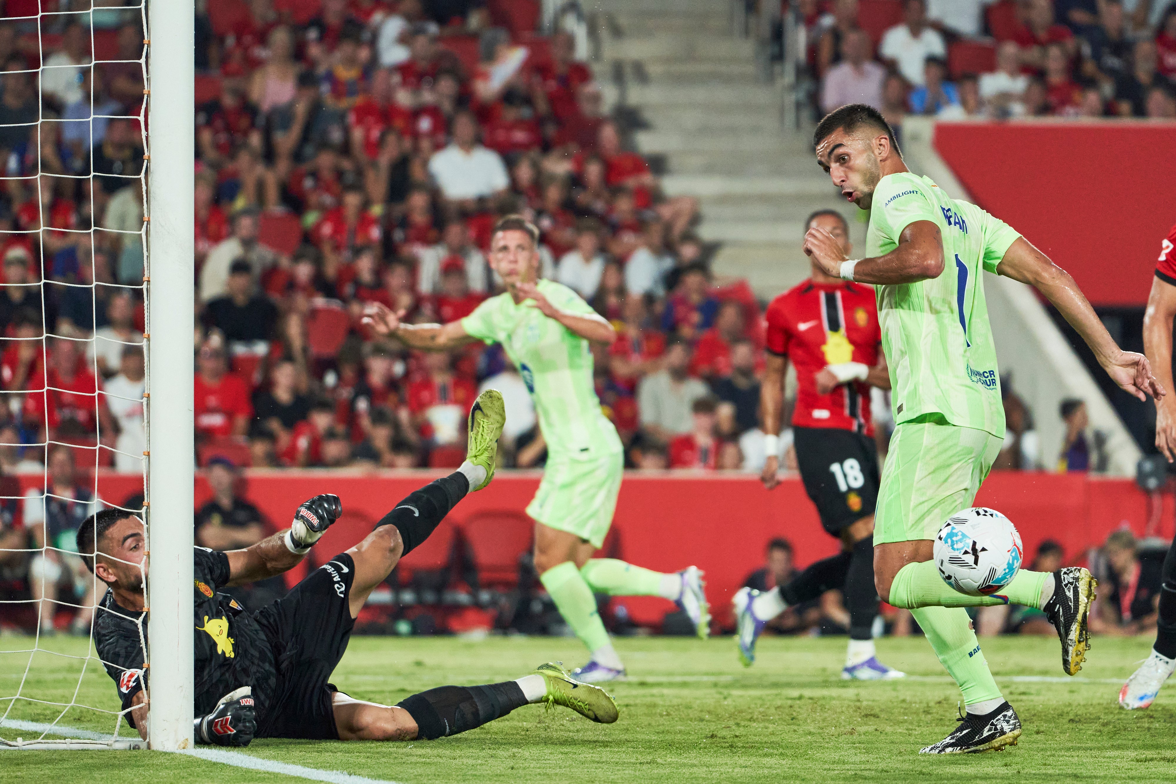 Los árbitros admiten sus errores en los goles de Ferran Torres y Giuliano Los árbitros admiten sus errores en los goles de Ferran Torres y Giuliano