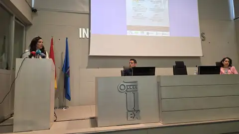 Extremadura implanta una estrategia de posvención del suicidio orientada al tratamiento de los familiares Extremadura implanta una estrategia de posvención del suicidio orientada al tratamiento de los familiares