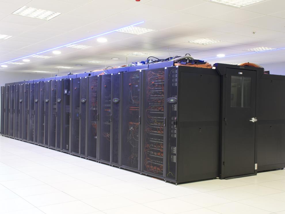 Imagen de un centro de datos, básicos para el desarrollo de tecnologías de la IA y para los servicios telemáticos Imagen de un centro de datos, básicos para el desarrollo de tecnologías de la IA y para los servicios telemáticos