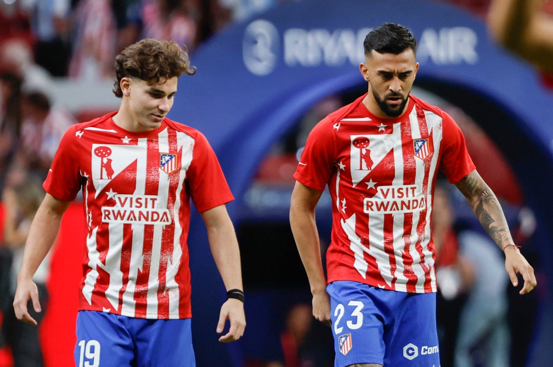 Julian Alvarez y Cardoso, bajas para Anfield Julian Alvarez y Cardoso, bajas para Anfield