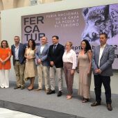Foto de familia en la presentación de FERCATUR 2025
