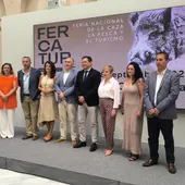 Foto de familia en la presentación de FERCATUR 2025 Foto de familia en la presentación de FERCATUR 2025