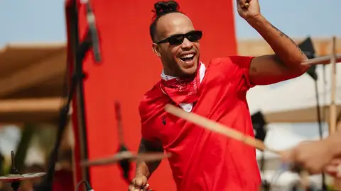 Nikki Beach cierra temporada con su fiesta más legendaria: red again Rojo