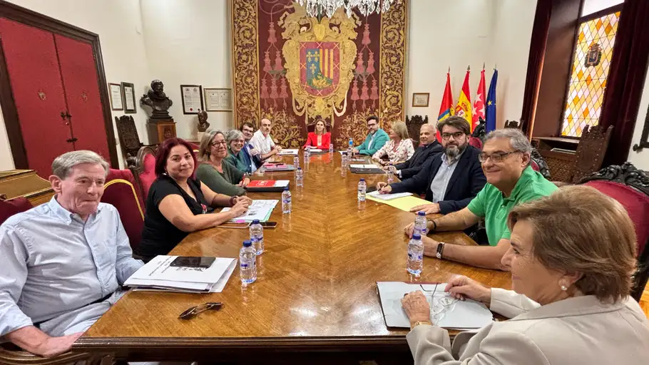 El periodista Carlos Herrera recogerá el próximo 9 de octubre el Premio Ciudad de Alcalá de las Artes y la Letras Reunión del jurado del Premio Ciudad Alcalá de las Artes y las Letras