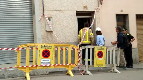 Ensorrament a Sallent: tretze evacuats i dos rescatats en un edifici Ensorrament a Sallent: tretze evacuats i dos rescatats en un edifici