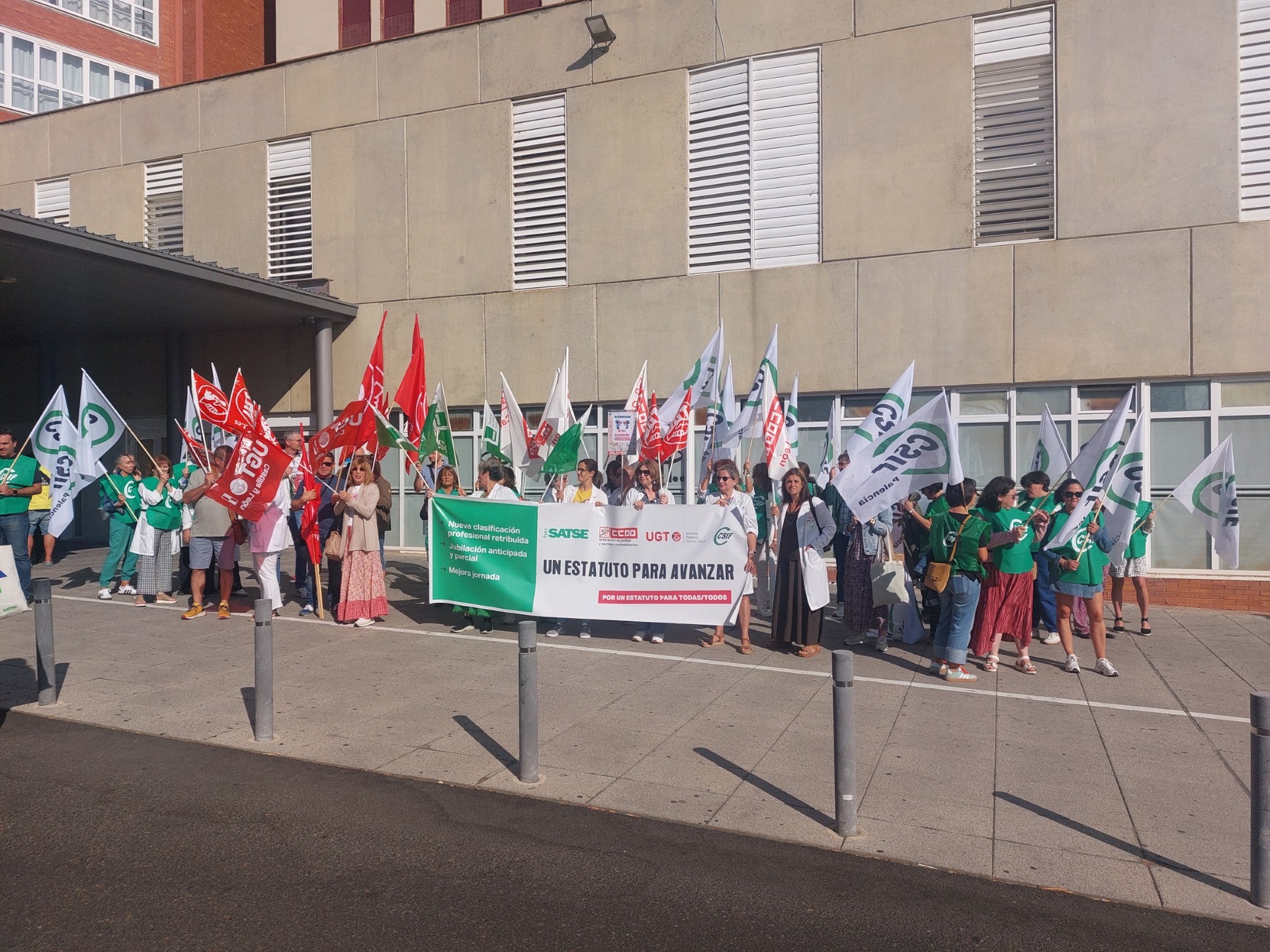 Trabajadores del SNS reclaman en Palencia un “Estatuto Marco para avanzar” que ponga en valor a profesionales y pacientes Trabajadores del SNS reclaman en Palencia un “Estatuto Marco para avanzar” que ponga en valor a profesionales y pacientes