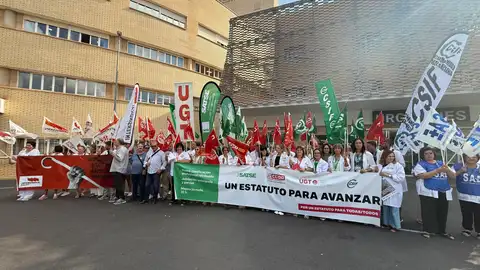 Protestas de los sanitarios para reclamar un “Estatuto Marco” que ponga en valor a profesionales y pacientes Protestas de los sanitarios para reclamar un “Estatuto Marco” que ponga en valor a profesionales y pacientes