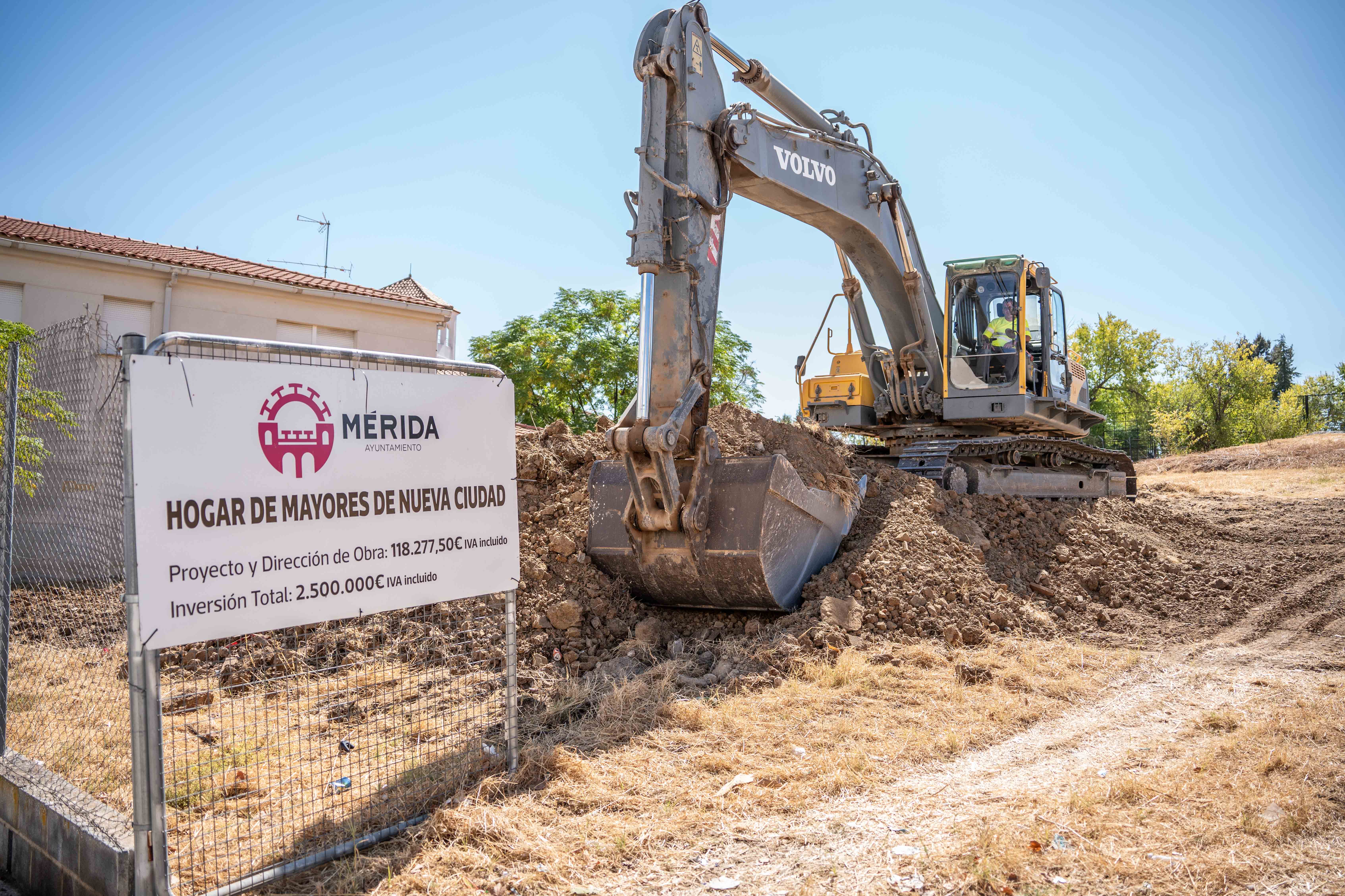 Comienzan los trabajos para la construcción del Hogar de Mayores de Nueva Ciudad por más de dos millones de euros Comienzan los trabajos para la construcción del Hogar de Mayores de Nueva Ciudad por más de dos millones de euros
