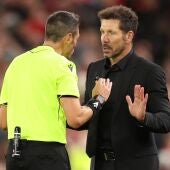 Simeone: "Deberíamos pelear contra los insultos a los entrenadores"