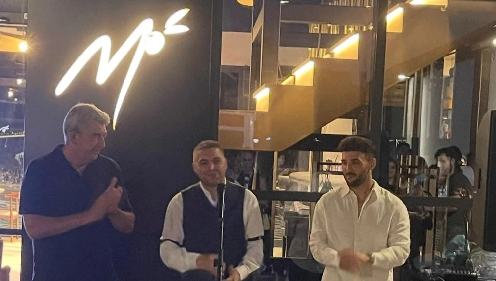 Miguel Ángel Montesinos fusiona tradición e innovación culinaria en MiMo Gourmet, su nuevo restaurante en Guardamar del Segura Miguel Ángel Montesinos fusiona tradición e innovación culinaria en MiMo Gourmet, su nuevo restaurante en Guardamar del Segura