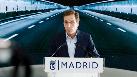 El alcalde de Madrid, José Luis Martínez-Almeida, interviene durante la presentación del sistema de balizas El alcalde de Madrid, José Luis Martínez-Almeida, interviene durante la presentación del sistema de balizas