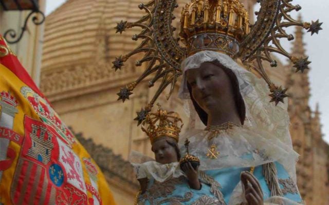 El traslado de la Virgen de la Fuencisla se desvía este año por la Cuesta de los Hoyos El traslado de la Virgen de la Fuencisla se desvía este año por la Cuesta de los Hoyos