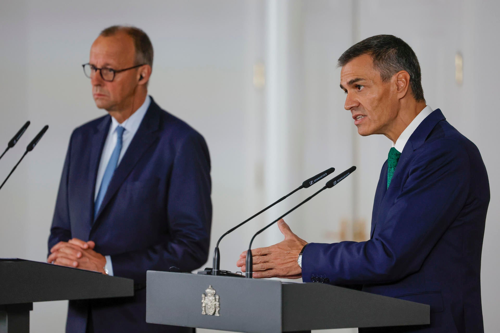 España y Alemania "abren negociaciones" para reconocer las lenguas cooficiales españolas en la UE España y Alemania "abren negociaciones" para reconocer las lenguas cooficiales españolas en la UE