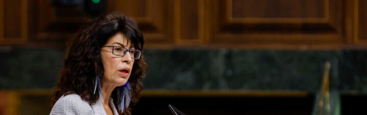 ¿Cree que la ministra de Igualdad debe dimitir por el escándalo de las pulseras?