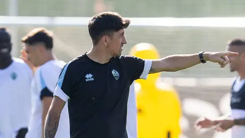 Pablo Hernández: "He trabajado por esto desde que colgué las botas" Pablo Hernández: "He trabajado por esto desde que colgué las botas"