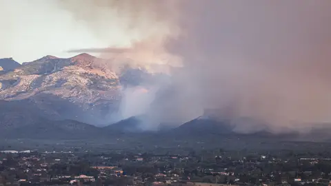 Una imatge de l'incendi forestal de Paüls Una imatge de l'incendi forestal de Paüls