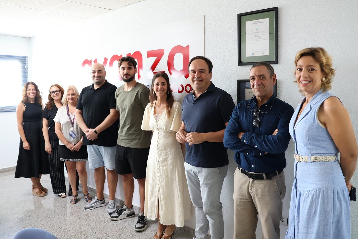 Los dos primeros alumnos del curso de Conductor de Autobús promovido por Finestrat empiezan a trabajar en octubre Los dos primeros alumnos del curso de Conductor de Autobús promovido por Finestrat empiezan a trabajar en octubre