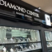 Málaga se convierte en epicentro del compromiso: diamantes, pedidas inolvidables y una joyería con historia Málaga se convierte en epicentro del compromiso: diamantes, pedidas inolvidables y una joyería con historia